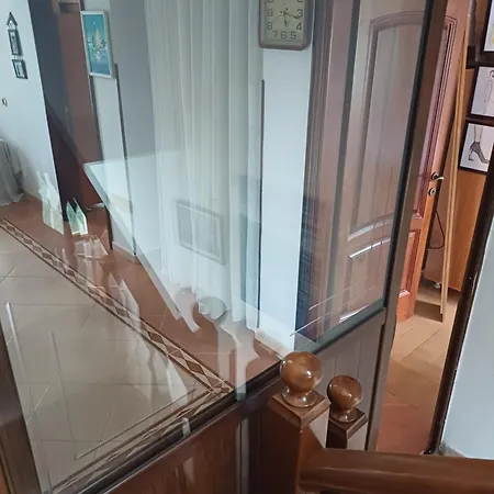 بيت للعطل Ademaj *