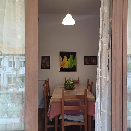 Ademaj Feriehus Vlorë