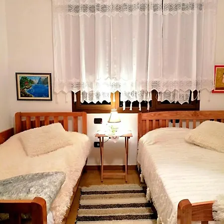 Casa de Férias Ademaj