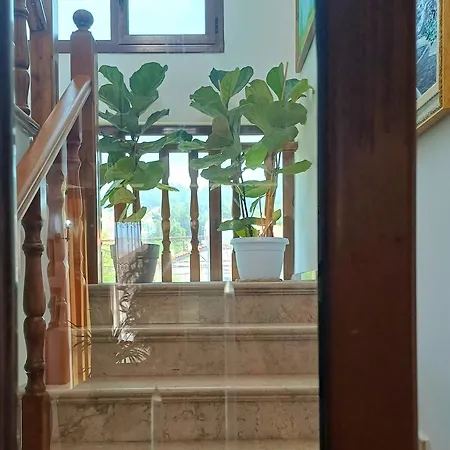 Ademaj Casa de Férias